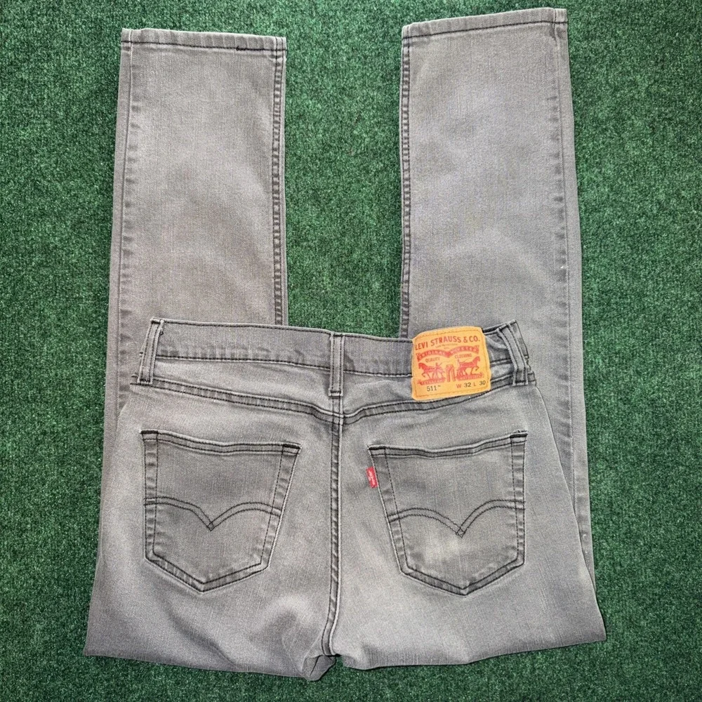 Levi's 511 Dark Gray Denim Jeans Men's Size 32x30 Slim Fit